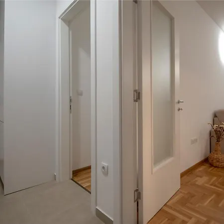 Apartment Tini