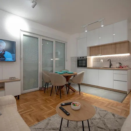 Apartment Tini