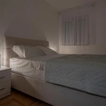Apartment Tini *